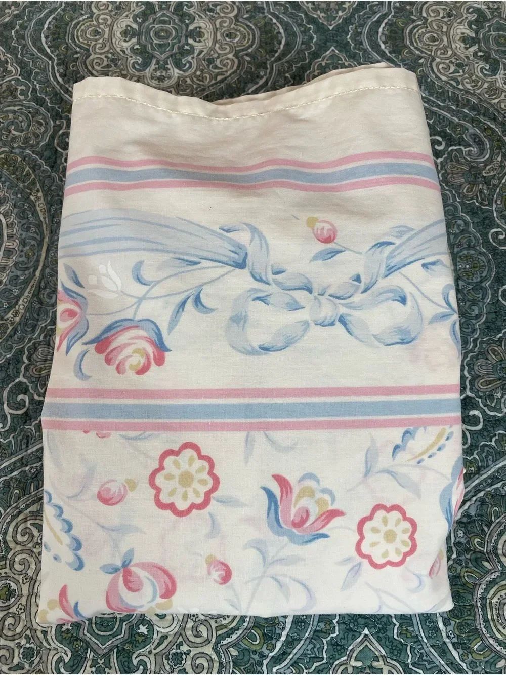 Floral Bow-Print Cotton Sheet in Cream with Pastel Pink & Blue CANNON